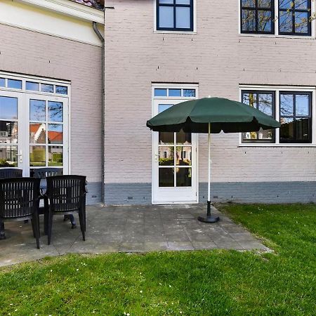 Luxury 4-Person Residence In The Holiday Park Landal Esonstad Anjum 外观 照片