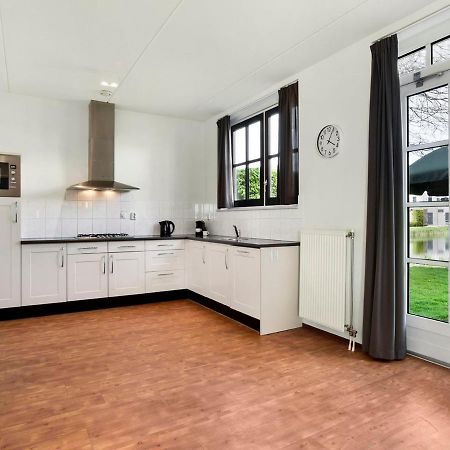 Luxury 4-Person Residence In The Holiday Park Landal Esonstad Anjum 外观 照片