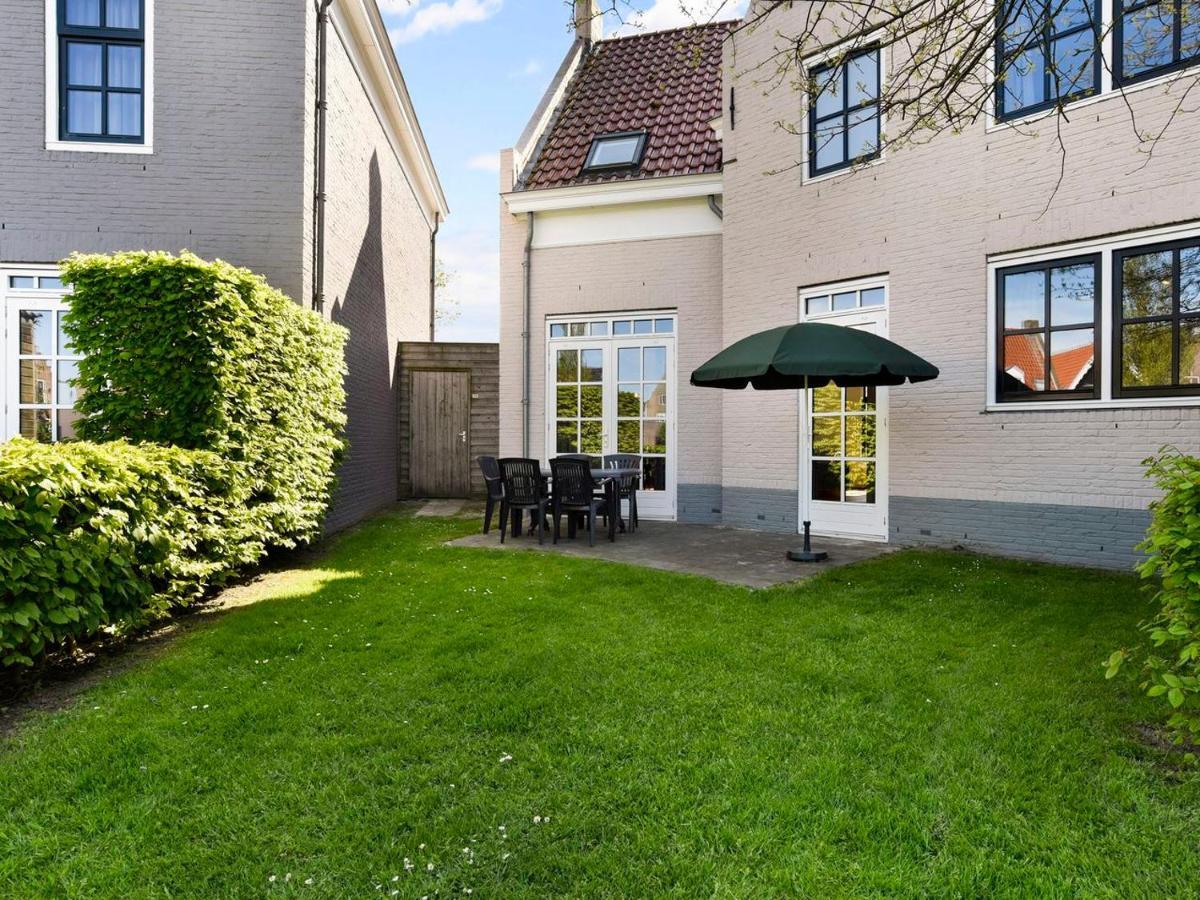 Luxury 4-Person Residence In The Holiday Park Landal Esonstad Anjum 外观 照片