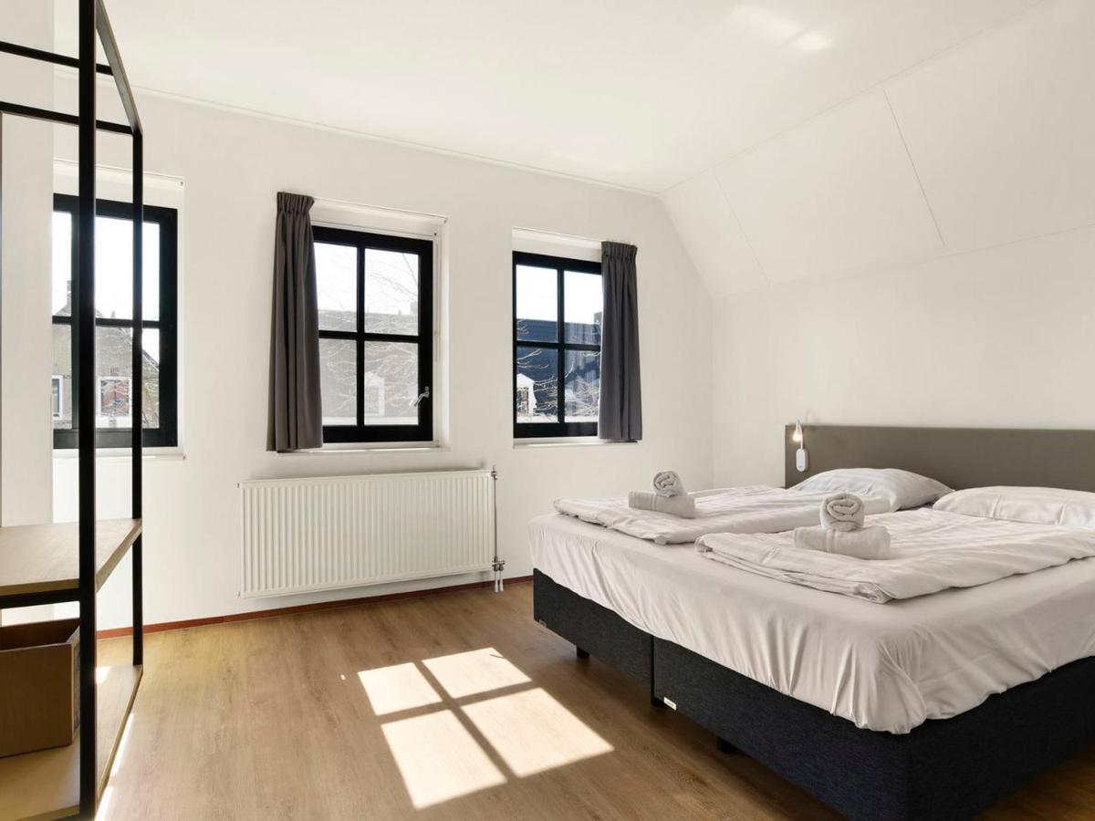 Luxury 4-Person Residence In The Holiday Park Landal Esonstad Anjum 外观 照片