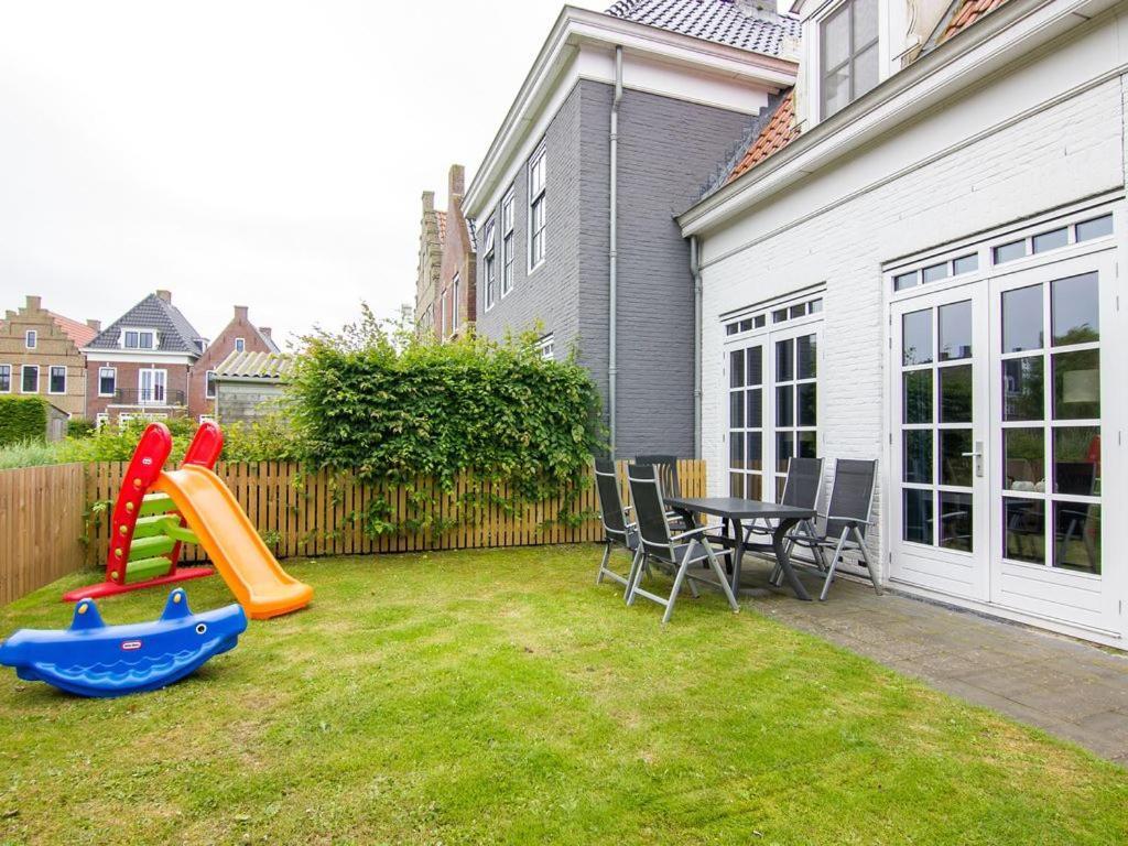 Luxury 4-Person Residence In The Holiday Park Landal Esonstad Anjum 外观 照片