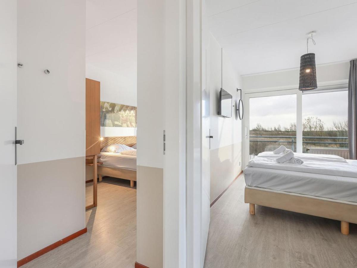 Luxury 4-Person Residence In The Holiday Park Landal Esonstad Anjum 外观 照片