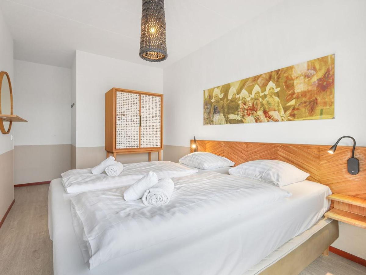 Luxury 4-Person Residence In The Holiday Park Landal Esonstad Anjum 外观 照片