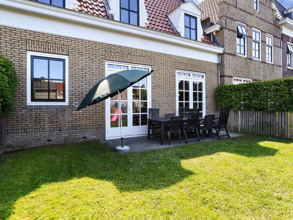 Luxury 4-Person Residence In The Holiday Park Landal Esonstad Anjum 外观 照片